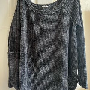 Oversized knit sweater never been worn size small
